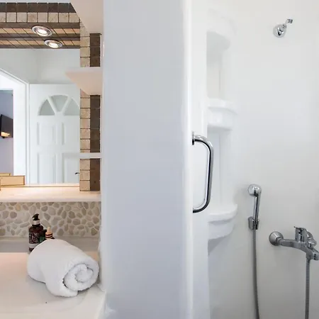 Naxian Riviera Exclusive Seafront Suites, Junior アギオス・プロコピオス