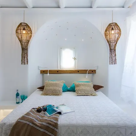Naxian Riviera Exclusive Seafront Suites, Junior فندق