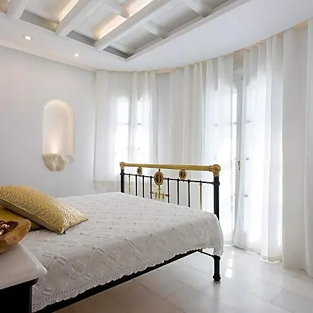 Ξενοδοχείο Naxian Riviera Exclusive Seafront Suites, Junior *